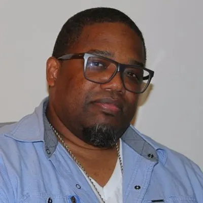 Dave Hollister